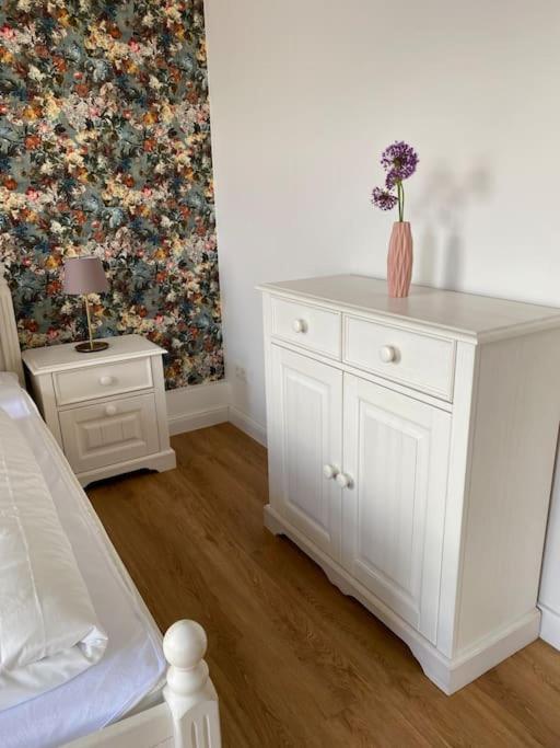 2-Zimmer Zentral In Ferdinandshof, Wlan Modern Екстер'єр фото