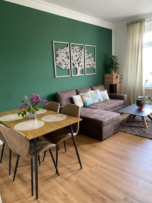 2-Zimmer Zentral In Ferdinandshof, Wlan Modern Екстер'єр фото